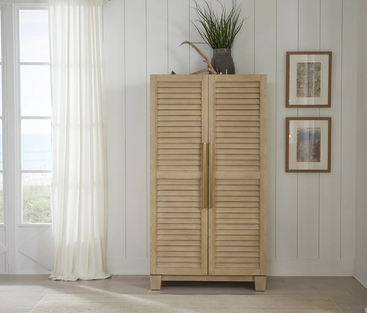 Port Royal Wine & Spirit Cabinet